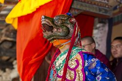 Tänzer beim Thimphu Tempelfest